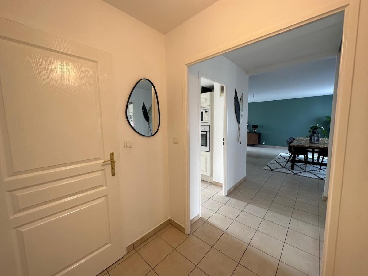 Ferienwohnung L'Escale Du Trianon Le Plessis-Robinson Exterior foto